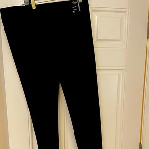 New York and Co Audrey pants 12 tall. New with tag